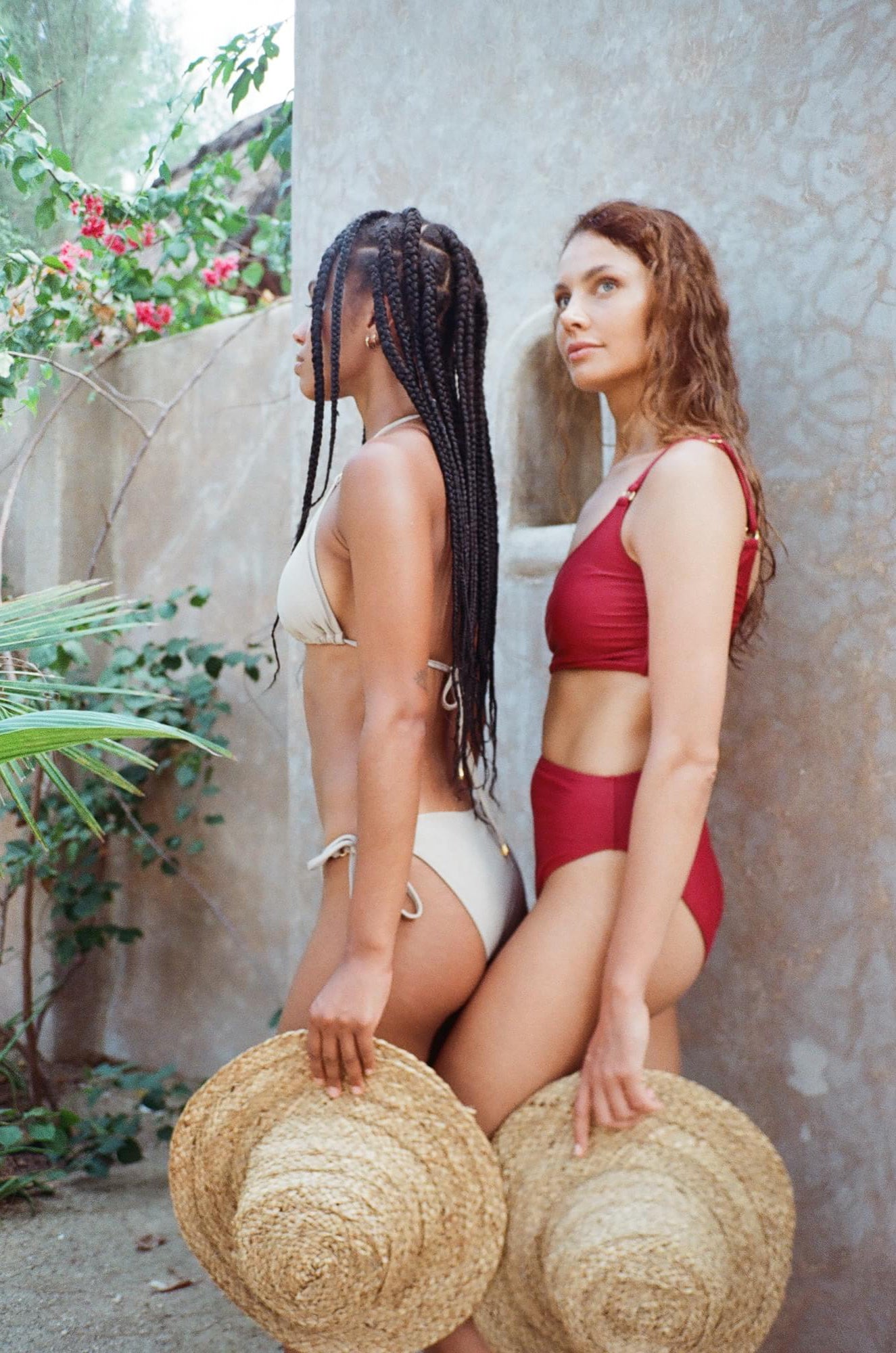 Look elegant and comfortable in your koraru swimsuit, red bikini bottom perfect to wear when you go to mexico